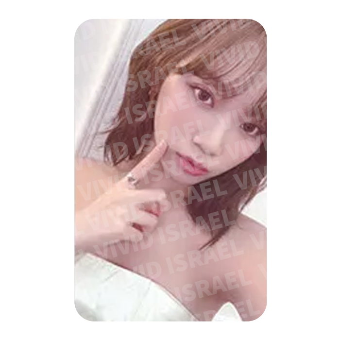 LE SSERAFIM CHAEWON – SEASON'S GREETINGS 2024 Photocard