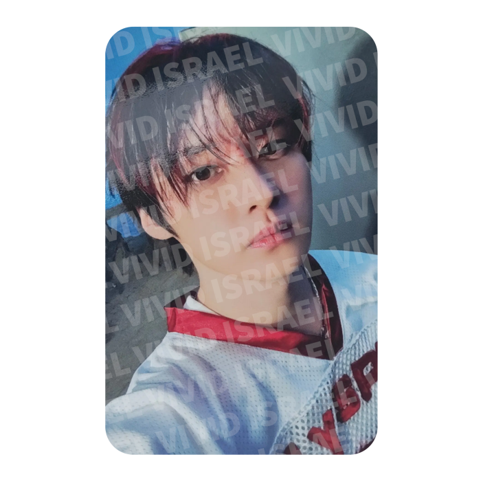 STRAY KIDS LEE KNOW – KARMA Photocard