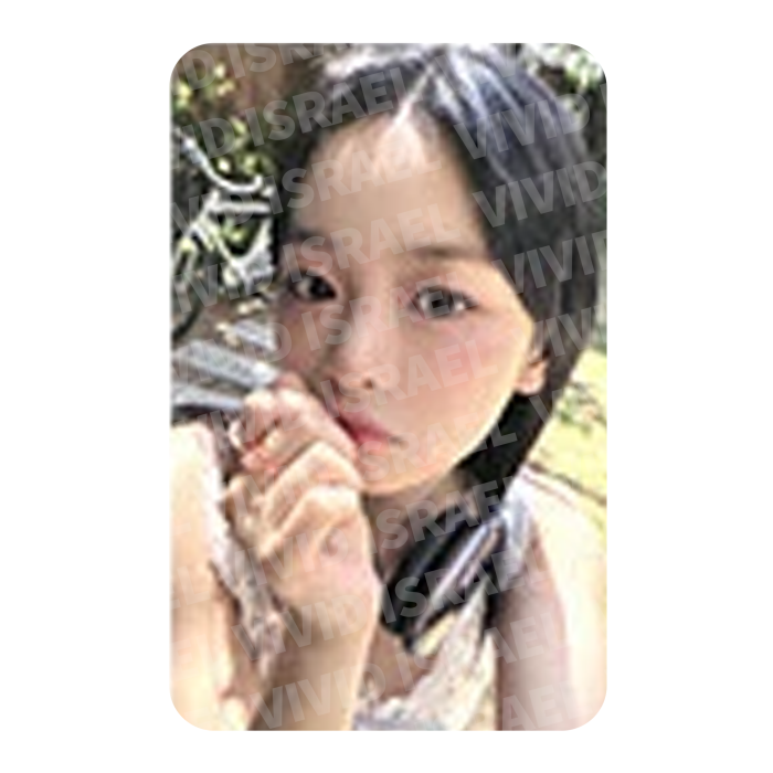 NEWJEANS HANNI – 2024 Season's Greetings Photocard