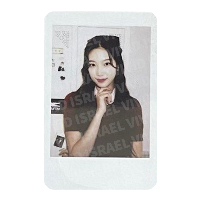 LE SSERAFIM KAZUHA - SEASON'S GREETINGS 2023 Photocard