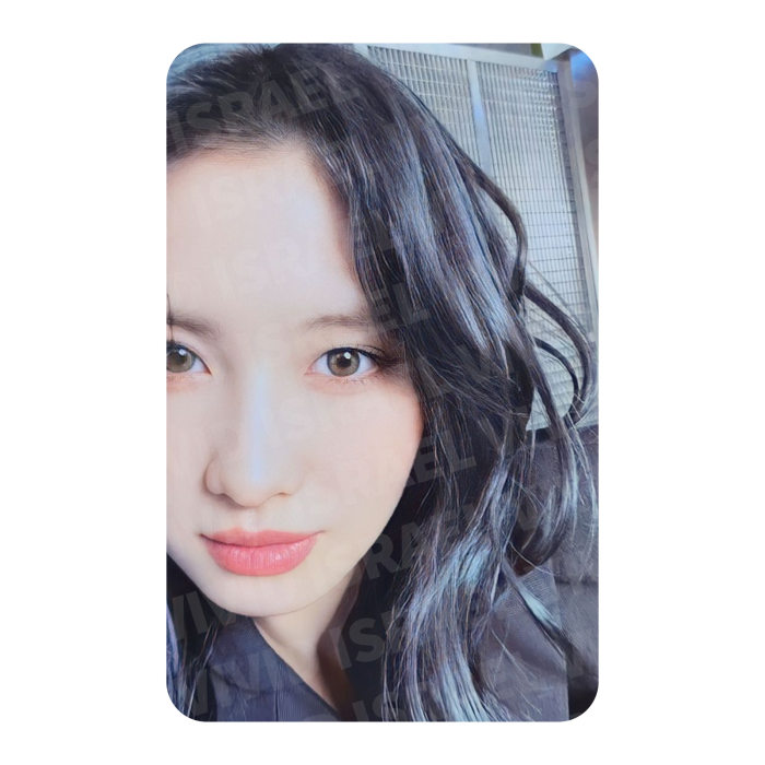 TWICE MOMO - Ready To Be Photocard