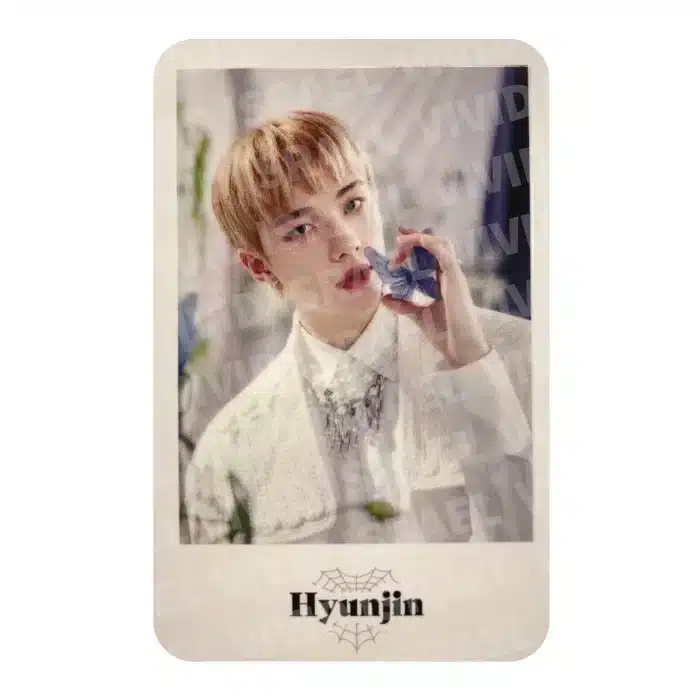 STRAY KIDS HYUNJIN – Maniac POLAROID Photocard