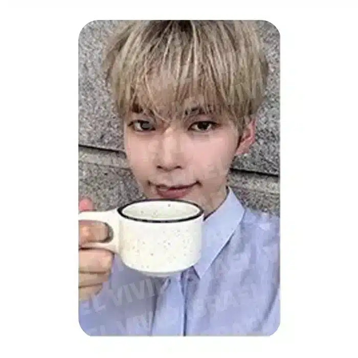 ZEROBASEONE HANBIN – 2025 Season's Greetings APPLE MUSIC Photocard
