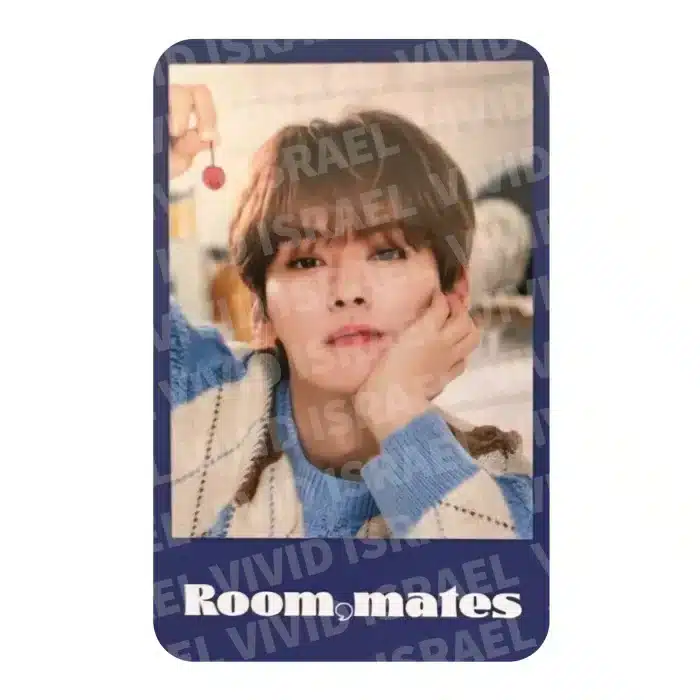 STRAY KIDS LEE KNOW – 2022 Season's Greetings Photocard