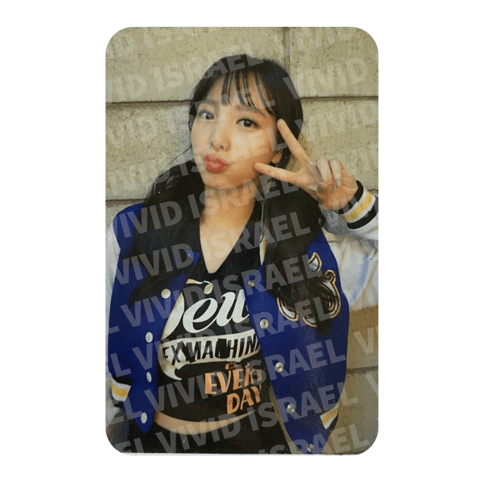 TWICE NAYEON – Page Two Photocard